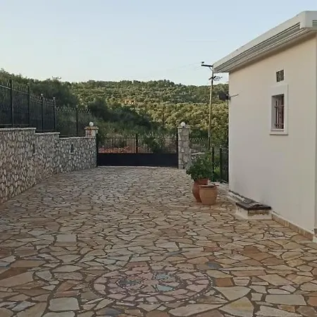 イン Traditional House In Lefkada