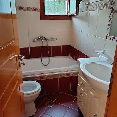 Traditional House In Lefkada *